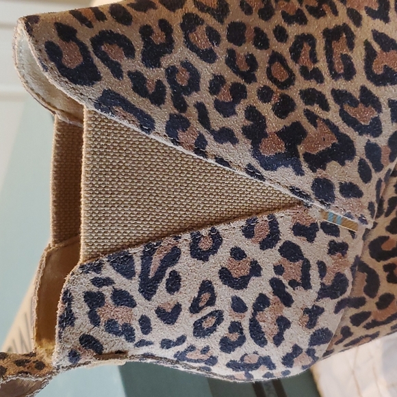 Leopard Ankle Boots - Picture 6 of 6